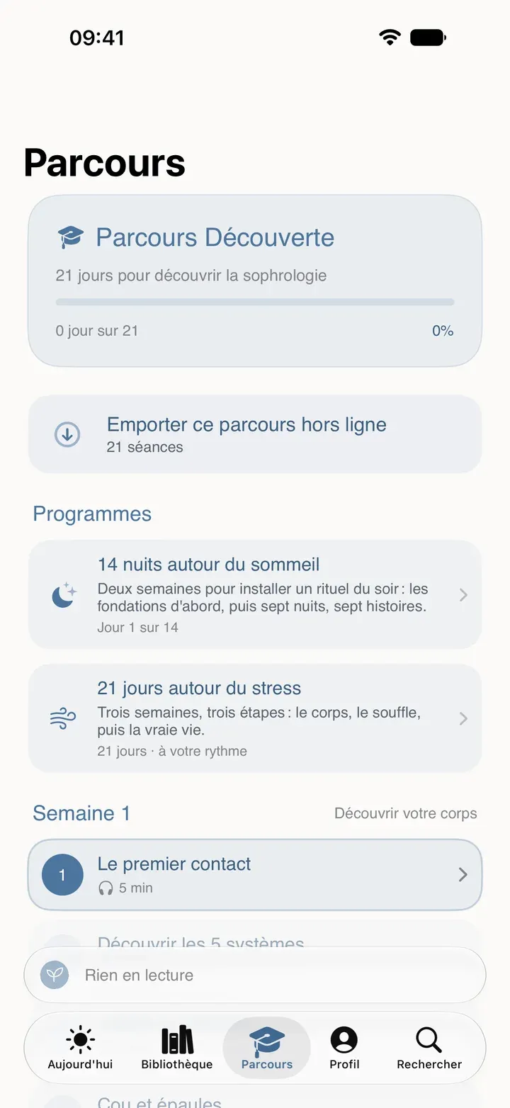 L’onglet Parcours de Sophria sur iPhone : le parcours Découverte, à emporter hors ligne, et les programmes.