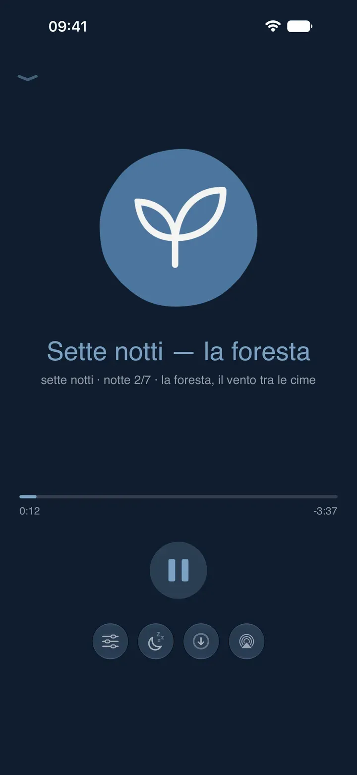 Il lettore di Sophria su iPhone durante una seduta per il sonno, con il bilanciamento tra voce e ambiente, il timer di spegnimento e il download per l’ascolto offline.