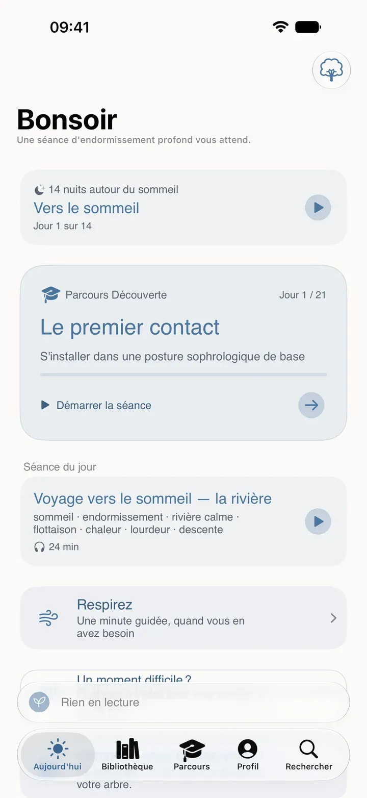 L’écran Aujourd’hui de Sophria sur iPhone : le programme « 14 nuits autour du sommeil » en cours, le parcours Découverte, la séance du jour et la respiration guidée.